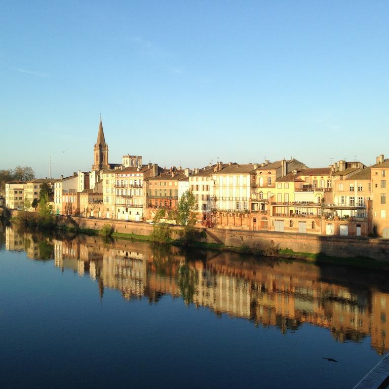 Hotel Du Commerce Montauban Exterior photo